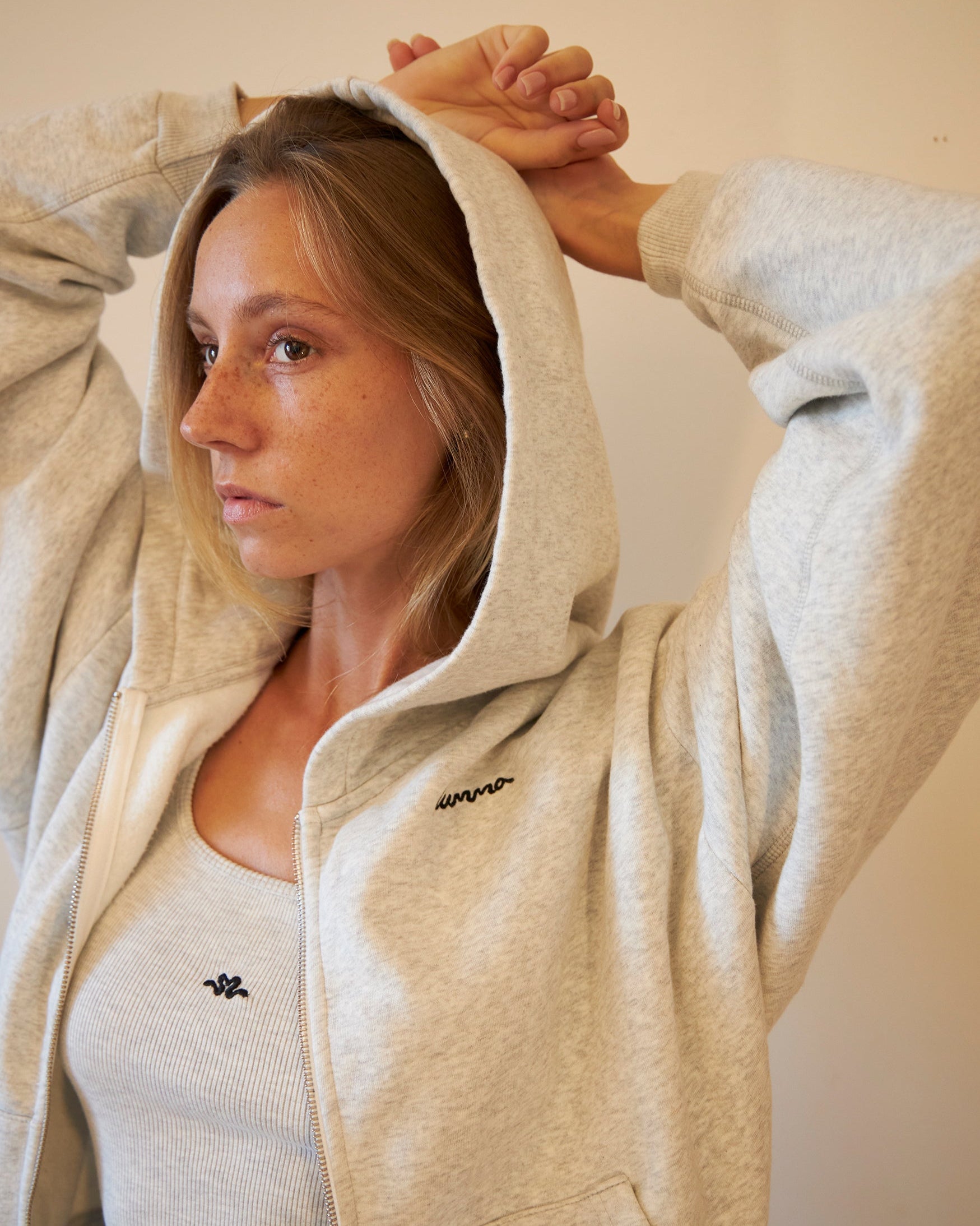 HOODIEGREY3.jpg