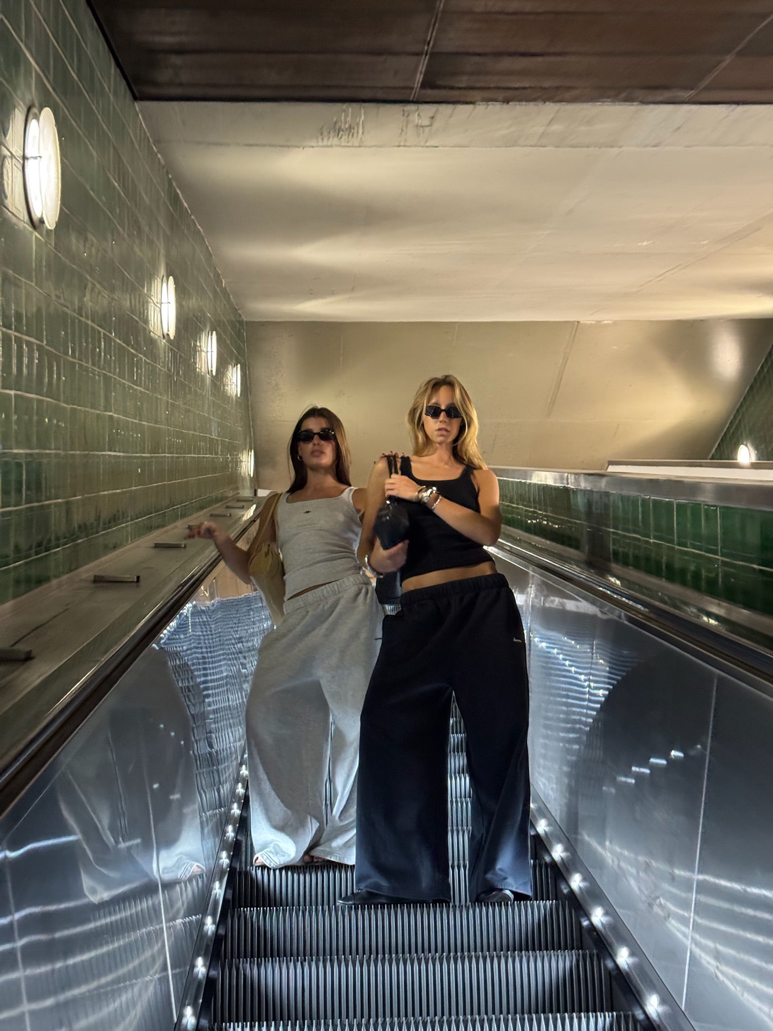 BLUSH® ESSENTIALS CROPPED TANK